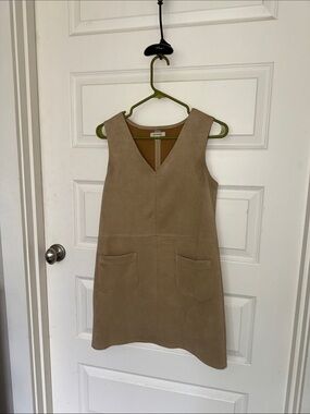 Max Studio Beige Suede V-Neck Pocket Shift Dress